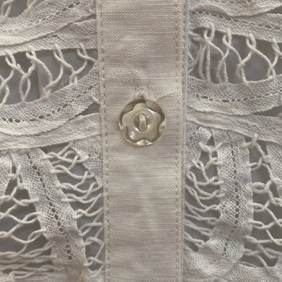 NWT K Woman Petite Collection white top with padded shoulders. Size 18WP - Picture 3 of 9